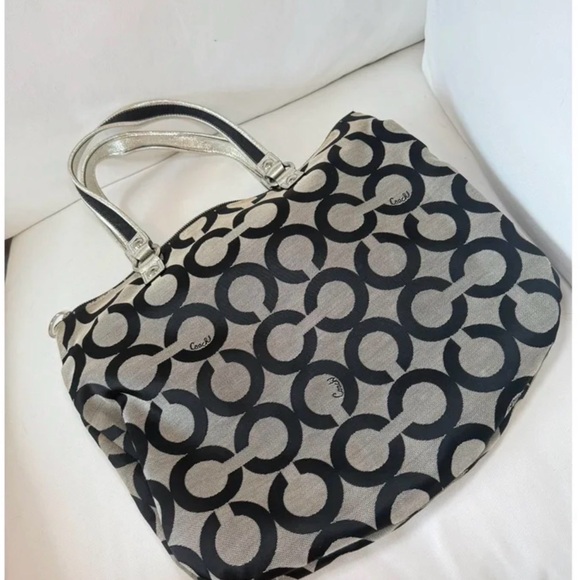 Coach Iconic Poppy - Picture 2 of 5